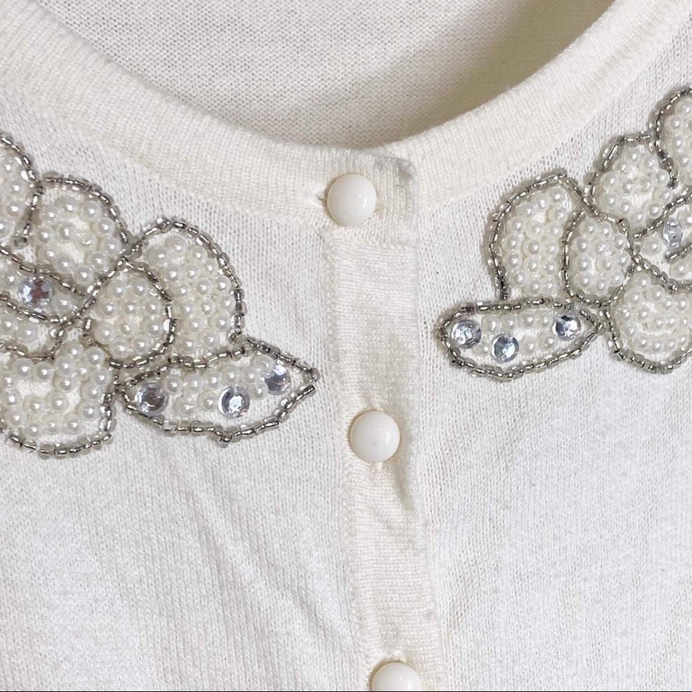 Candies Pearl Beaded Ivory Knit Cardigan Long Sleeve Cropped NWOT - Picture 3 of 5